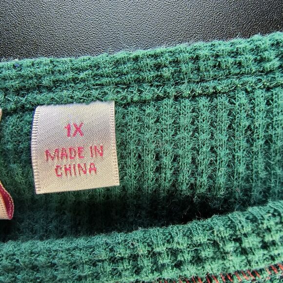 Quacker Factory Top 1X Green Waffle Knit Thermal Reindeer Holiday Bling - Picture 8 of 10
